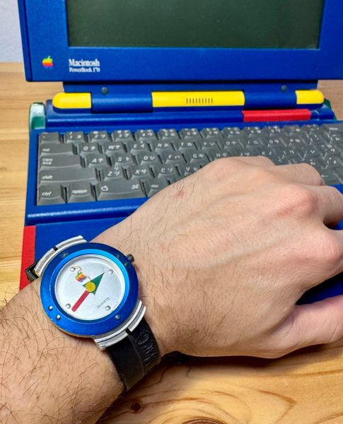 Apple Macintosh PowerBook G3 (Blue)