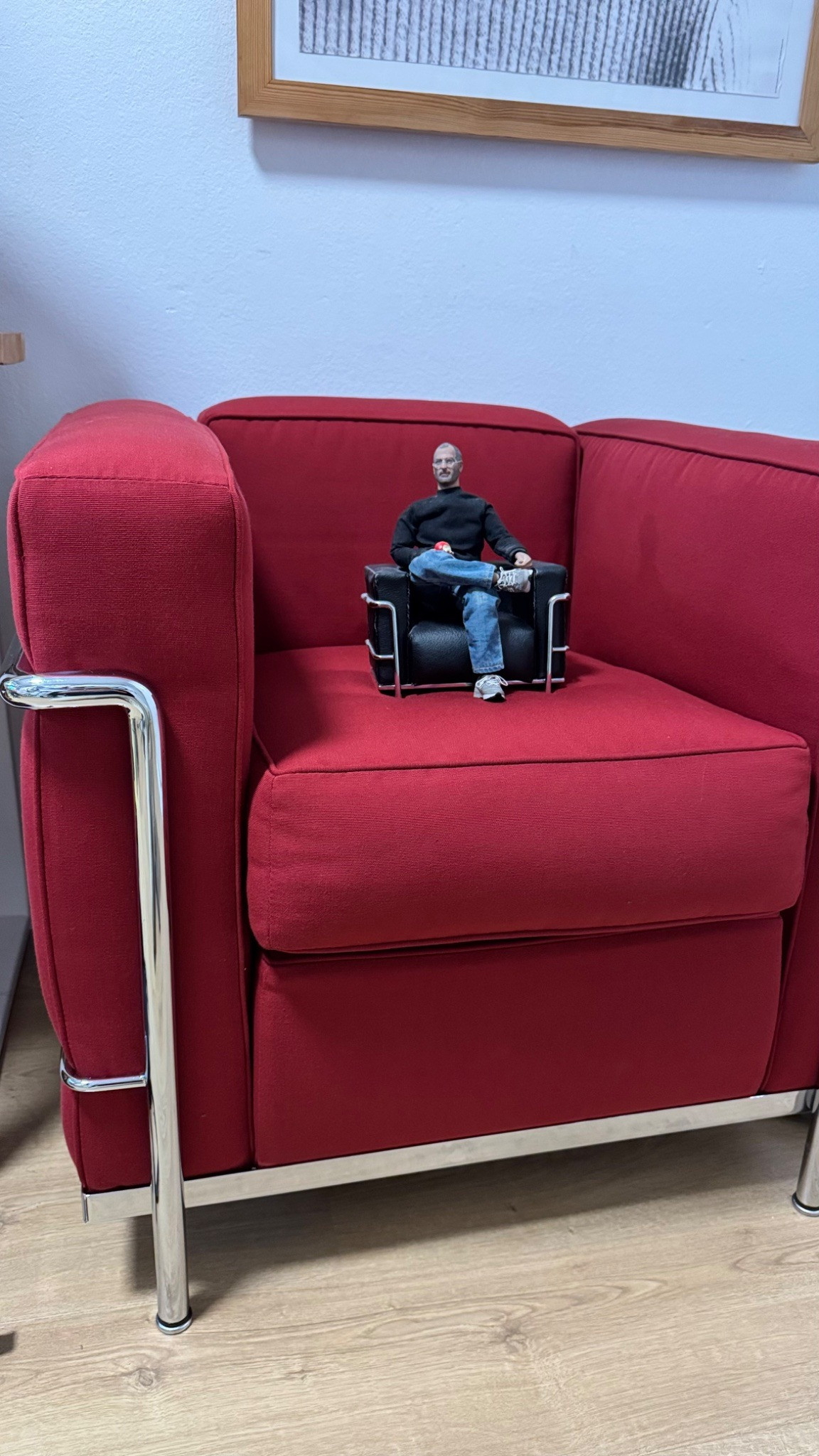 Le Corbusier LC2 Petite Armchair