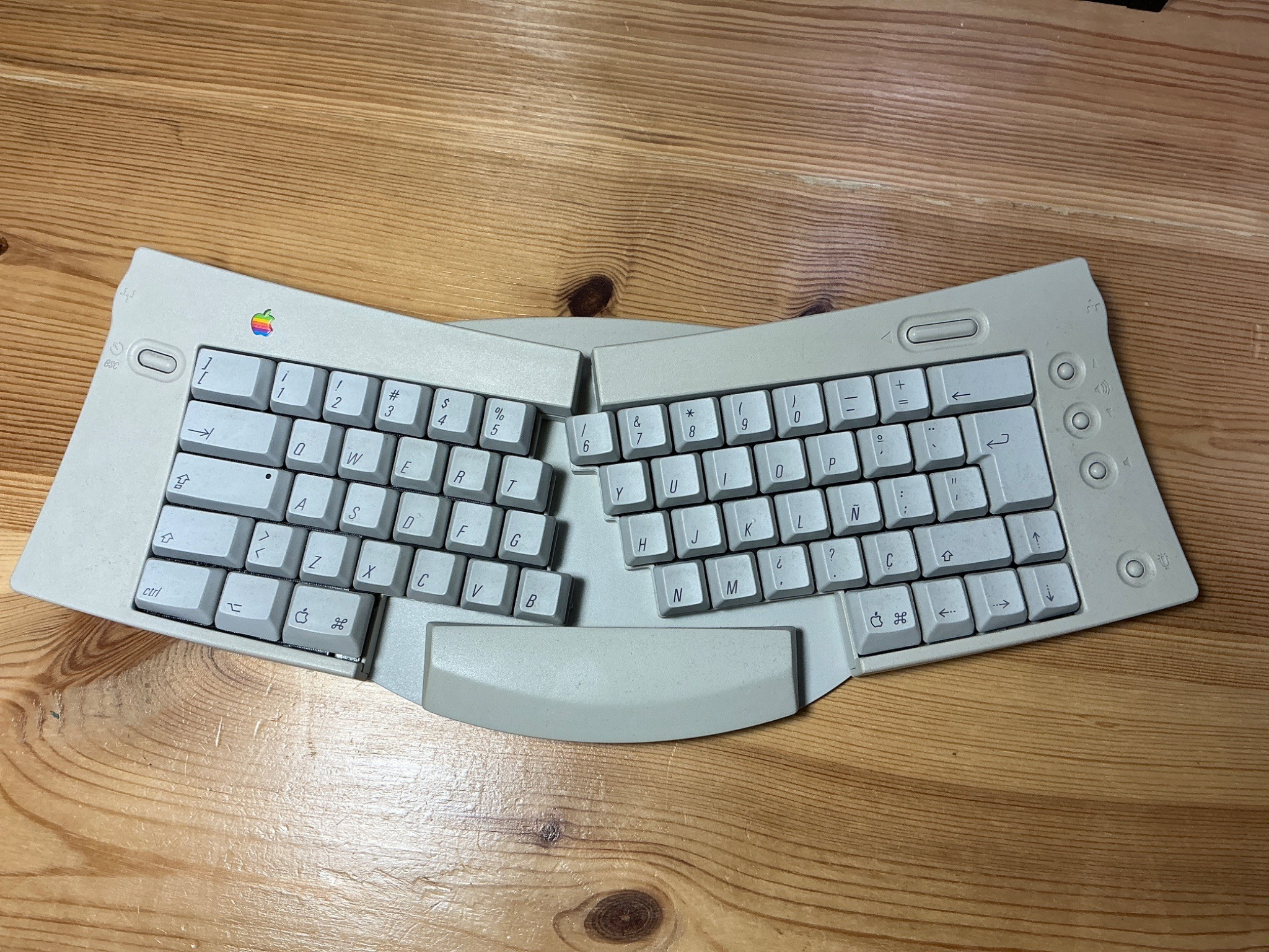 Apple Adjustable Keyboard