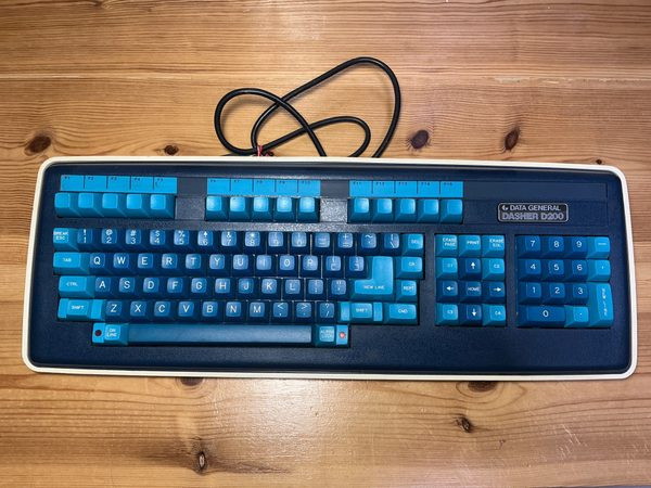 Data General Dasher D200 Keyboard
