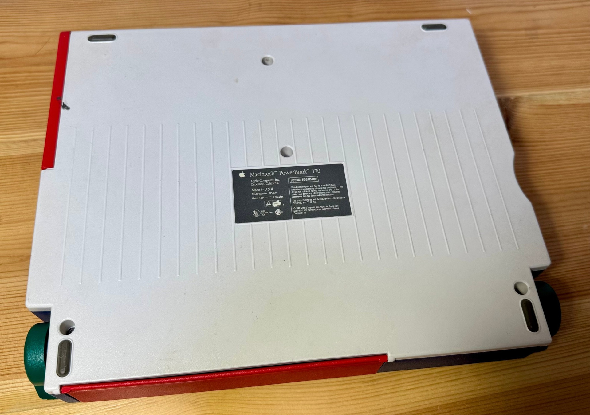Apple Macintosh PowerBook 170 4