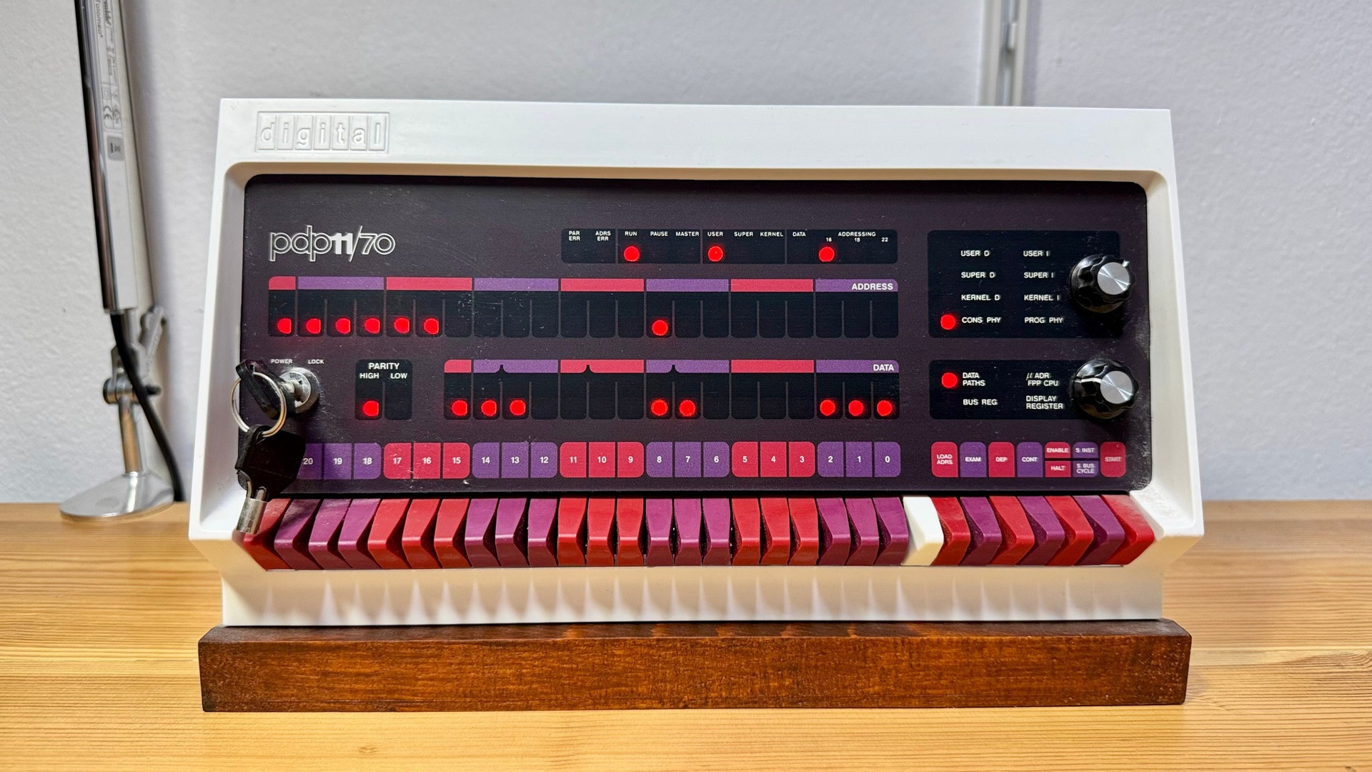 Digital PDP-11/70 Front Panel