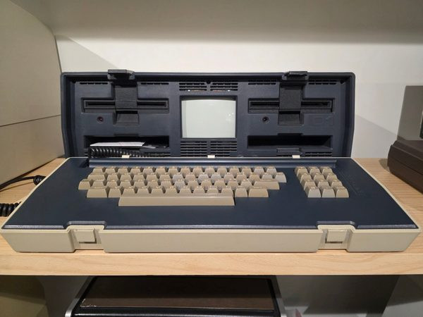 Osborne 1 Portable Computer