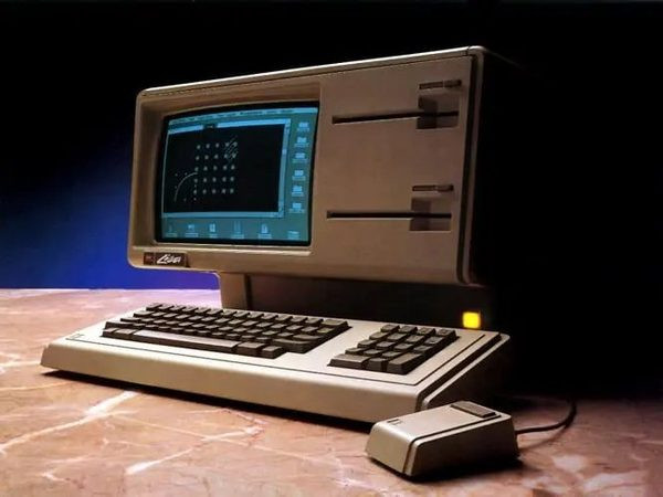 Apple Lisa Vintage Computer